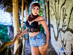 YaniraMuslim stripchat livecam performer profile