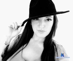 Juliet_Burke_ stripchat livecam performer profile
