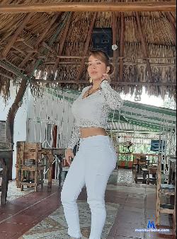 abye33 stripchat livecam performer profile