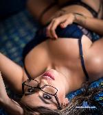serenawhitee stripchat livecam show performer room profile
