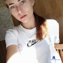 Alexis_Crystall stripchat livecam performer profile