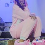 Karlaleer stripchat livecam show performer room profile