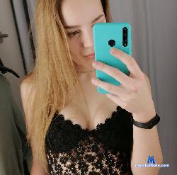 MelliModel stripchat livecam performer profile