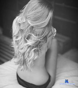 PrettyKet stripchat livecam performer profile