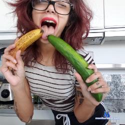 elvira_strummer stripchat livecam performer profile