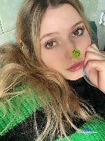 EmmySemiSweet stripchat livecam show performer room profile