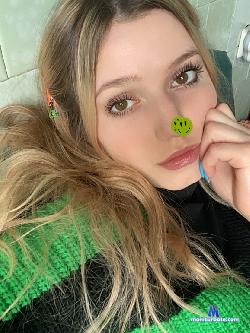 EmmySemiSweet stripchat livecam performer profile