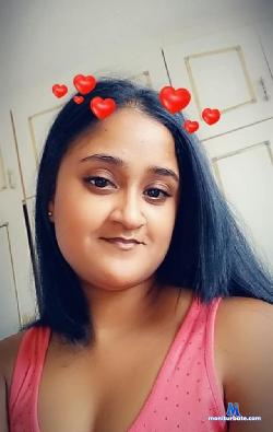 Karly-Q011 stripchat livecam performer profile