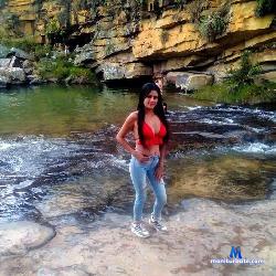 dollyhot_ stripchat livecam performer profile