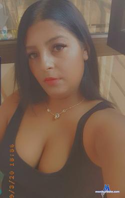 hornylora00 stripchat livecam performer profile