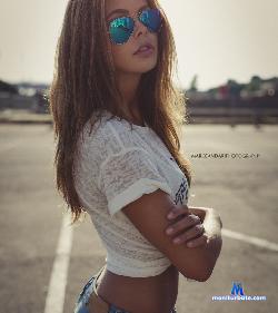 LisaHeard stripchat livecam performer profile