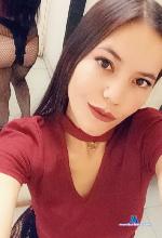Laura_Khalifa stripchat livecam show performer room profile