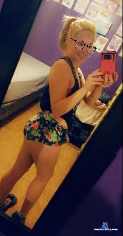 SexyBlonde1196 stripchat livecam performer profile