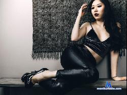 LilaNuah stripchat livecam performer profile
