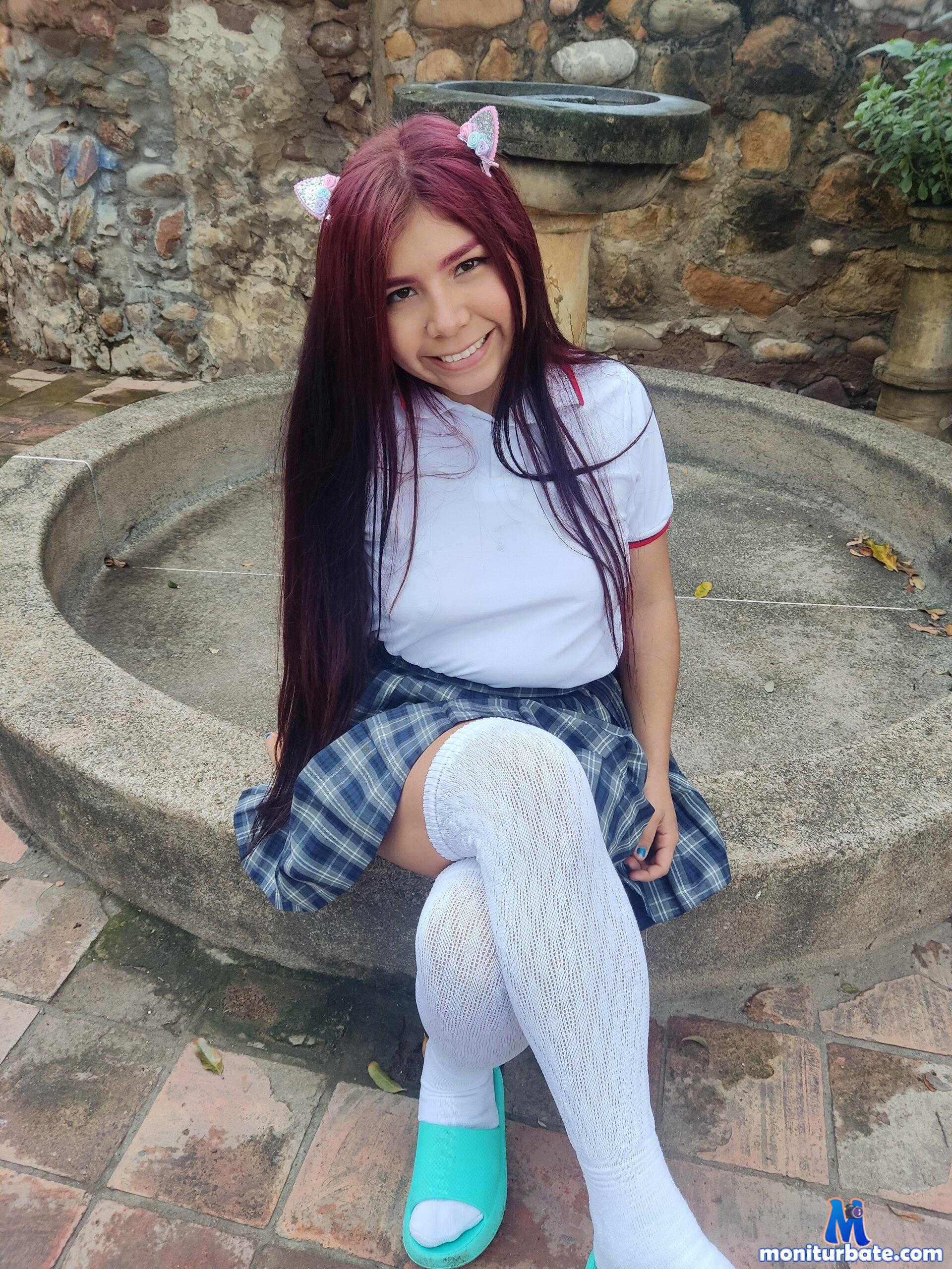 AMARANTHA_SCHOOL_OUTDOOR Stripchat performer