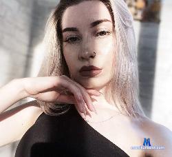LivelyFavel stripchat livecam performer profile