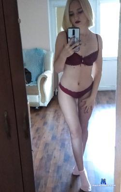 Hott_Bella stripchat livecam performer profile