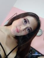 martina_up stripchat livecam show performer room profile