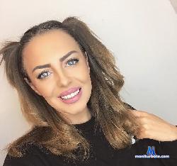 daniellediaz stripchat livecam performer profile