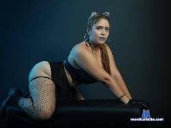 yummylovee_black stripchat livecam performer profile