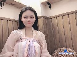 Lilydeng stripchat livecam performer profile
