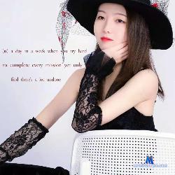 AuroraQinBb stripchat livecam performer profile
