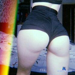 KiraMoon__ stripchat livecam performer profile