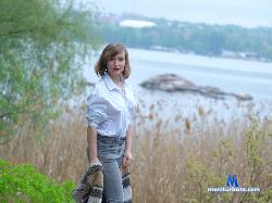 rosie_petals stripchat livecam performer profile