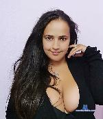 dreamlayla stripchat livecam show performer room profile