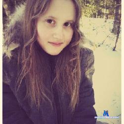 AliceOMayyX stripchat livecam performer profile