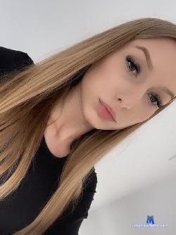 NicoleCarpintero stripchat livecam performer profile