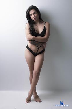 Roxana_agatha stripchat livecam performer profile