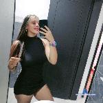 Dasha-Zee stripchat livecam show performer room profile