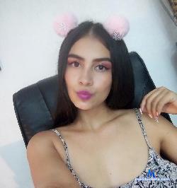 Alanna_Cute stripchat livecam performer profile