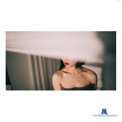 YanYangg stripchat livecam performer profile