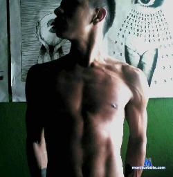 hotteensxxx69 stripchat livecam performer profile