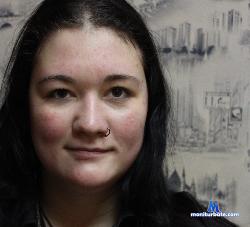 HelenYammi stripchat livecam performer profile