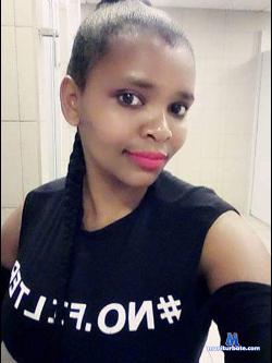 Azanndra stripchat livecam performer profile