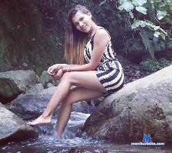 evelyn_green stripchat livecam performer profile