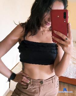 MyyrriS stripchat livecam performer profile
