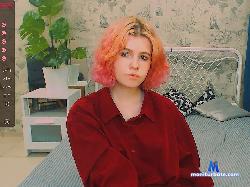 Nicole_Shiny stripchat livecam performer profile