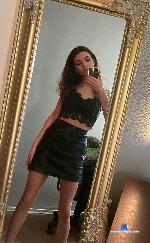 QueenOfDisaster stripchat livecam show performer room profile