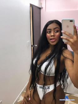 tinarouge stripchat livecam performer profile
