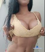 RiannaReyes stripchat livecam show performer room profile