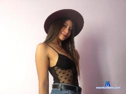 Emilysun_ stripchat livecam performer profile
