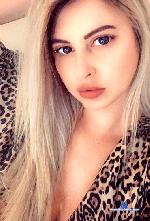 MiraHaze stripchat livecam show performer room profile