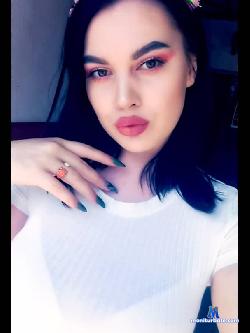 Chikki19 stripchat livecam performer profile