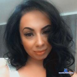 L_O_V_E_ stripchat livecam performer profile