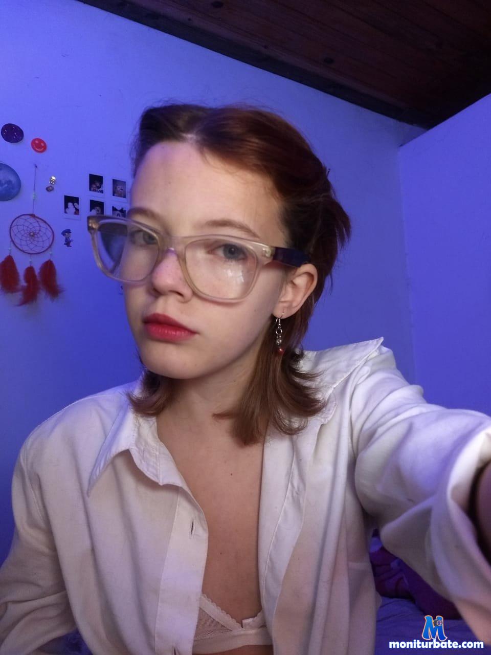 -veranito- Stripchat performer