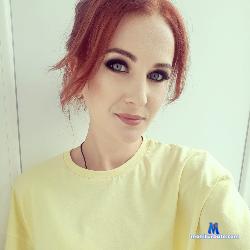 HloeeBounty stripchat livecam performer profile